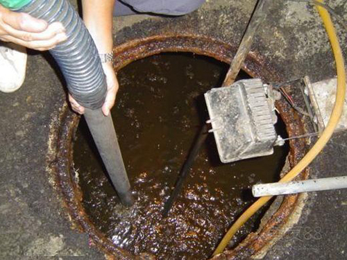 北泉镇隔油池清理