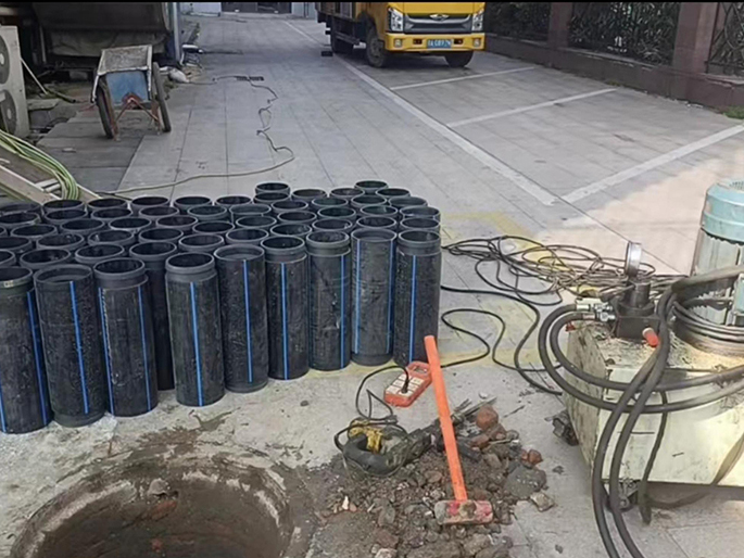 北泉镇PE置换管厂家 DN315置换管 非开挖管短管置换